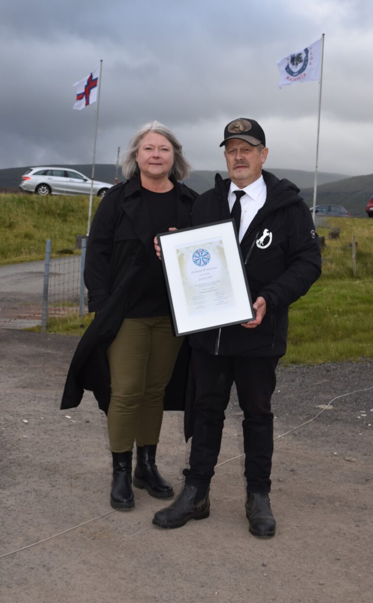 Zacharias heiðraður av ÍSF