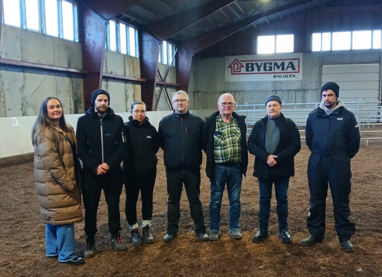 Vága Ríðingarfelag byggir felagshølir