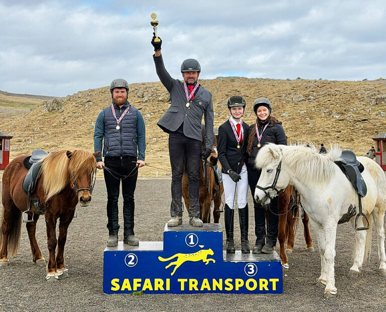 Trý gull og eitt silvur heiðursmerki til Knút Lützen